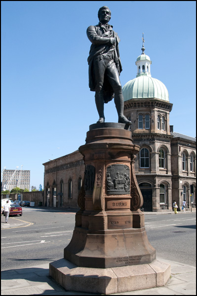 Statue of Burns
